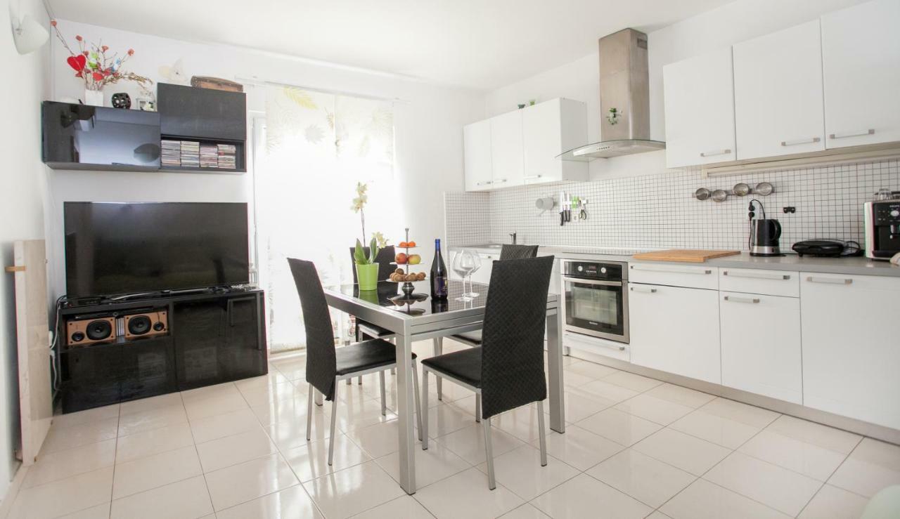 Apartment Nina , Bacvice Beach Split Zewnętrze zdjęcie